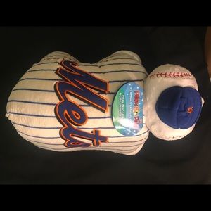 METS pillow new